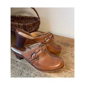 Frye Leather Charlotte clogs-mules 3 rings, women's size 61/2
